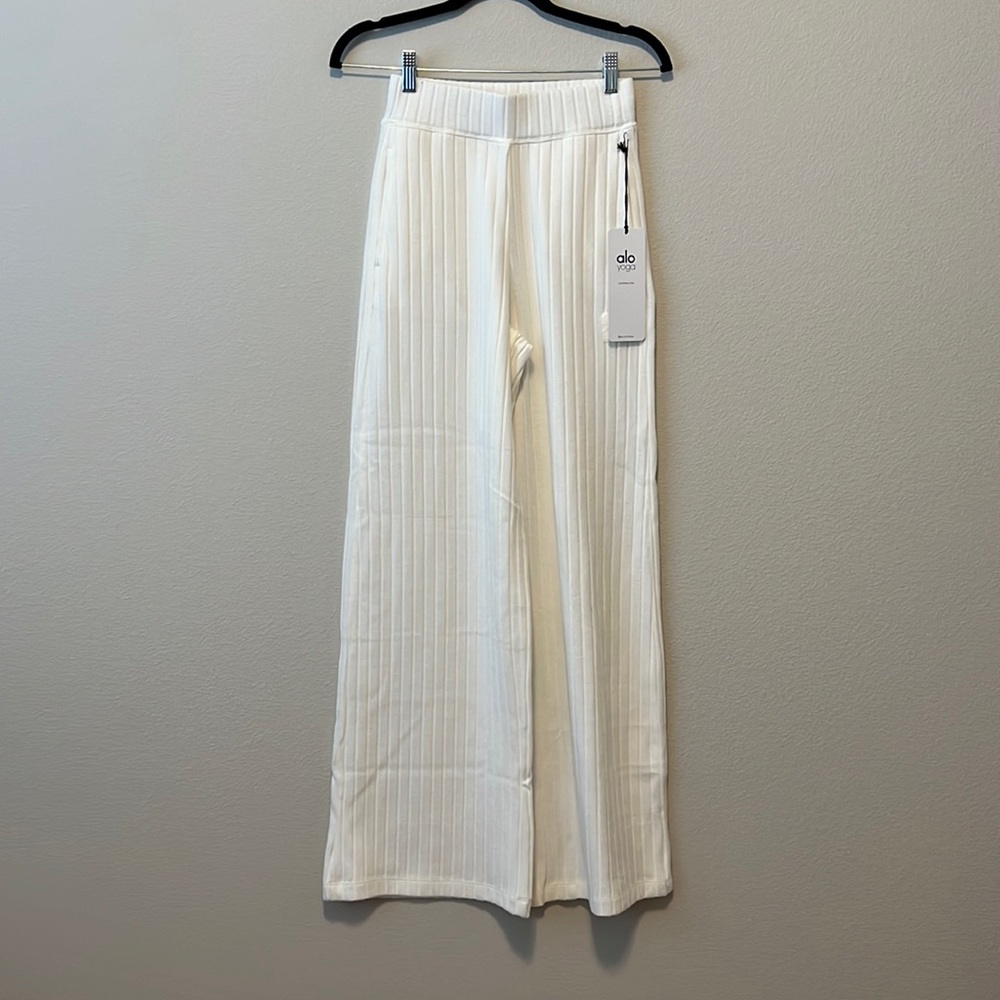 Alo Yoga Ribbed Take Comfort Wide Leg Pant